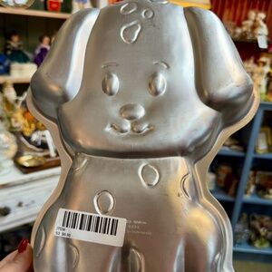 Wilton Dog cake pan